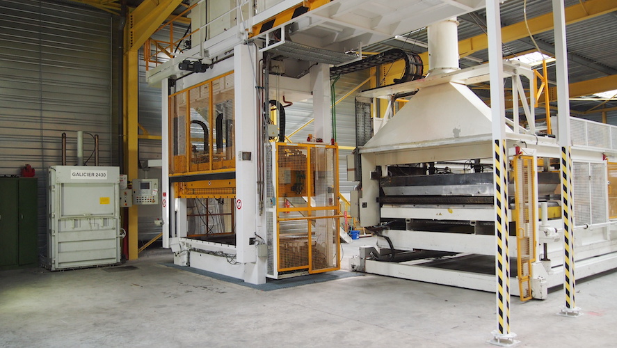 Atelier d'une PME industrielle, très énergivore